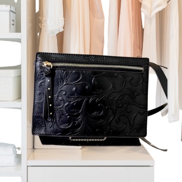 Tignanello Mojave Belt Bag, Black *** RFID-Protected ***, NWOT - Picture 1 of 14